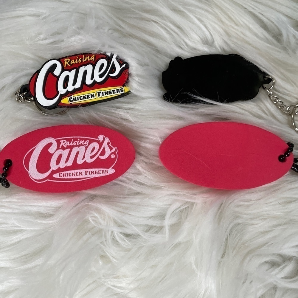 Pack of 2 Cane’s keychains